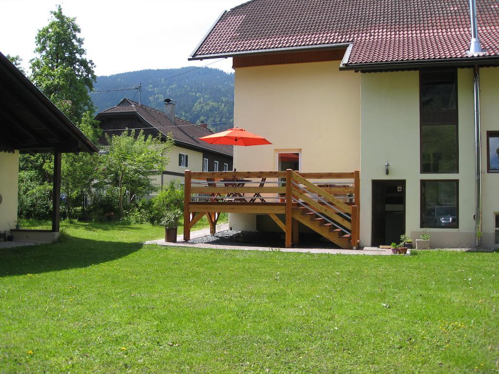 Haus 26 Weissbriach Panzió Kültér fotó
